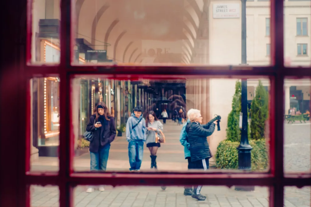 fujifilm-xt30-24-shots-street-photography-london-10 James street through the windows of a phone booth. Fujfilm X-T30 street photography 24 shots only